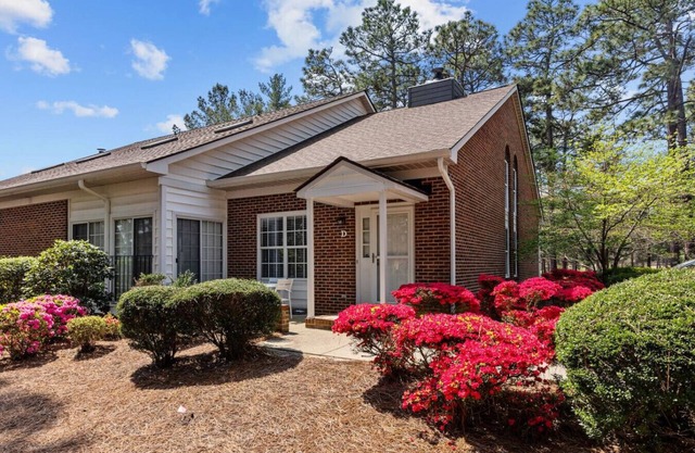 Pinehurst Manor 2BR Townhome