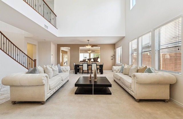 Pinnacle Breeze-Private Backyard-Mins to Six Flags