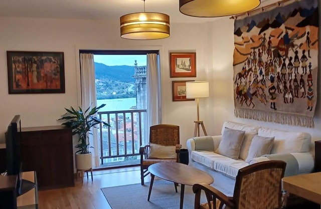 Piso con preciosas vistas, patio privado y amplio garaje