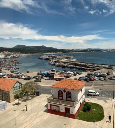 Piso en el malecón de Riveira con vistas a las Rias Baixas. Ideal para familias. 140m