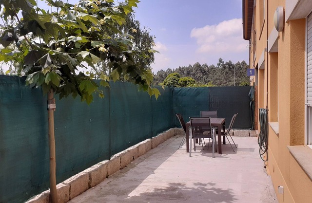 Piso en Miño de 2 Dormitorios /2 Baños y Jardín en Urbanización Costa Miño Golff