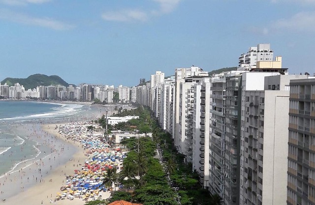 Pitangueiras 3 suítes com vista para o mar