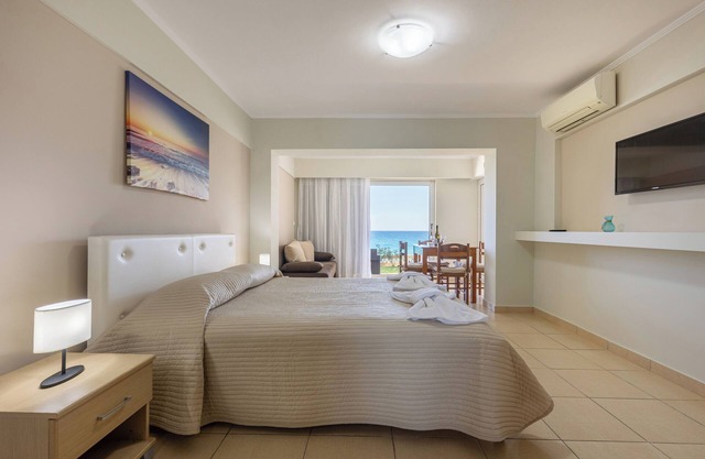 Playa Del Zante - Studio with Sea View, Playa del Zante
