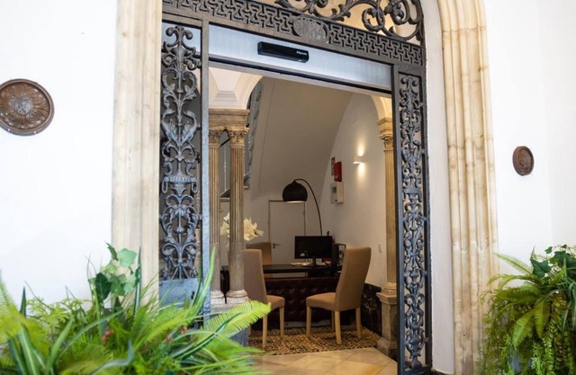 Plazuela del Carbón Suites