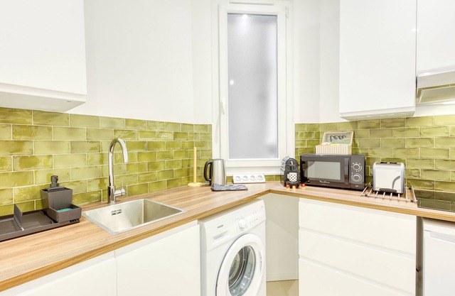 Pleasant apartment with WiFi in Vincennes Near Metro 1