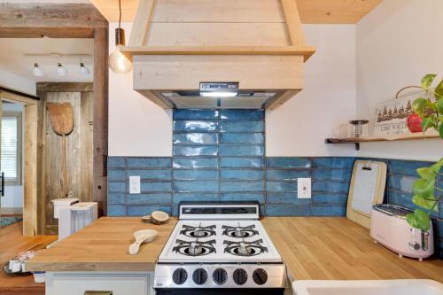 Poconos Cabin Year Round Bliss