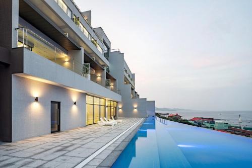 Pohang Madame Annette Pool Villa dogs allowed