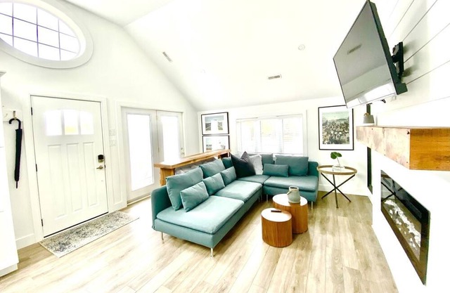 Point View in Luxury Condo