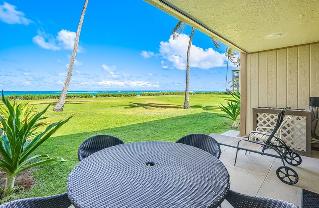 Pono Kai Unit C101 - Oceanfront, Ground Floor Unit, Steps to the Ocean, AC