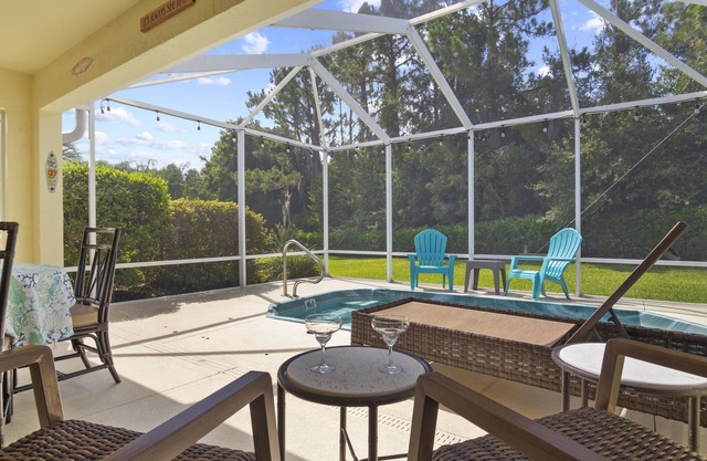 Pool, golf cart, private Paradise!