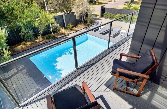 POOL, & SPA, TENNIS ! SUPERB MACFARLAN BLAIRGOWRIE BEACH LOCATION HOLIDAY!