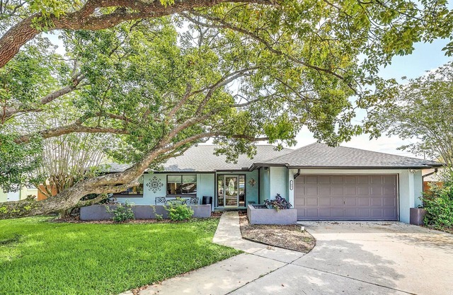 Poolside Paradise in Winter Park