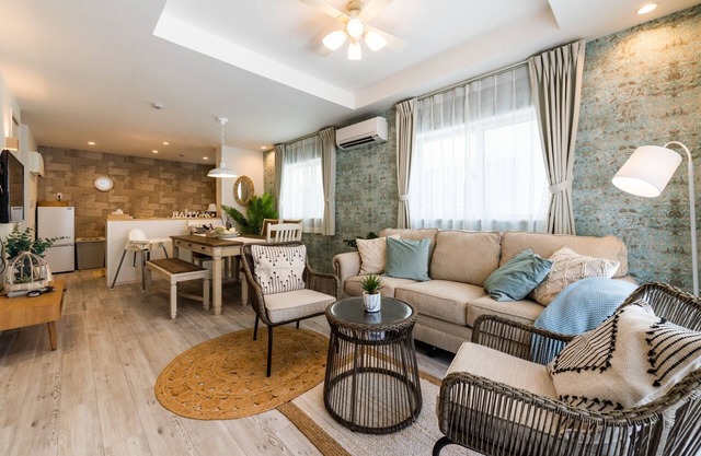 Popular American Village 8 minutes convenience s/Ginowan Okinawa