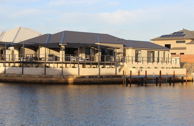 Port Bouvard Retreat - Large family friendly canal home with private jetty