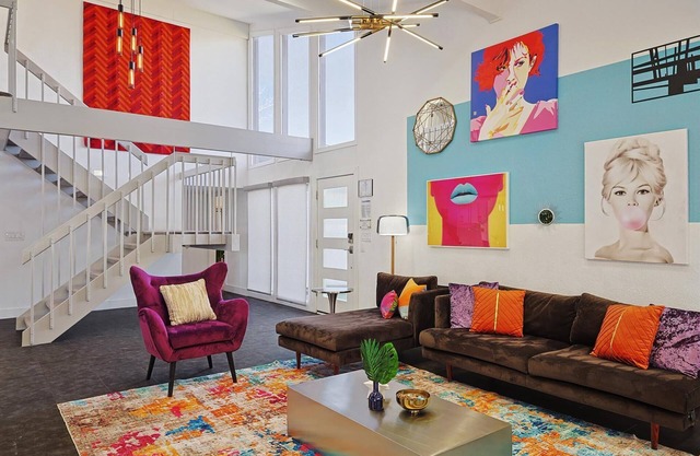 Posh 5-BD w Pool, Hot Tub, Cinema, Patio, Foosball