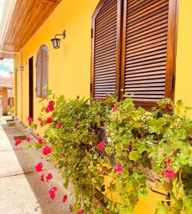 Pousada Casinha Amarela - Campos do Jordão