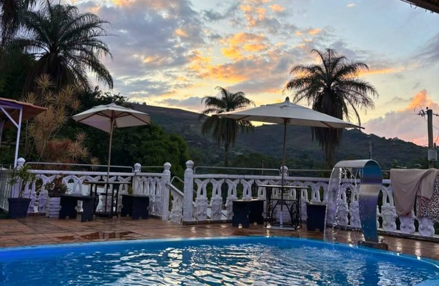 Pousada Encantos da Serra Macacos