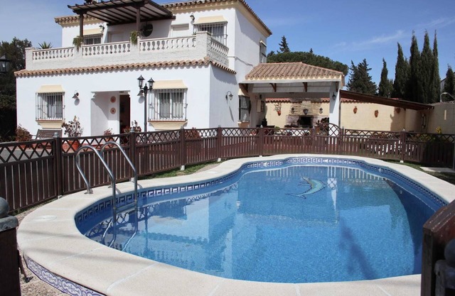 Precioso Chalet con Maximas Comodidades Cerca de la Ciudad y Playas de la Zona