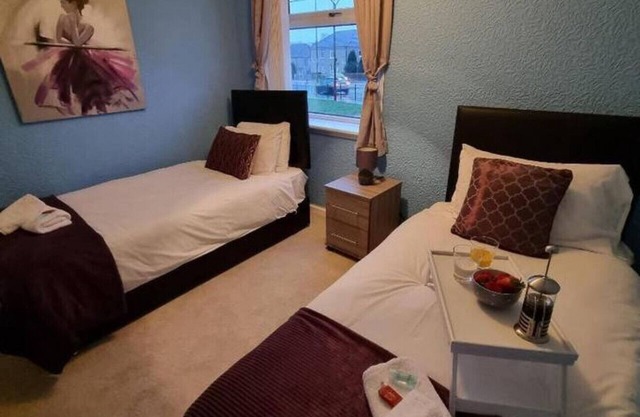 Premier - Whifflet Apartment