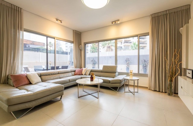 Prestigious Beachfront Villa PrivatePool