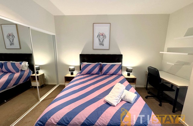 Pretty Penthouse - Close to ANU