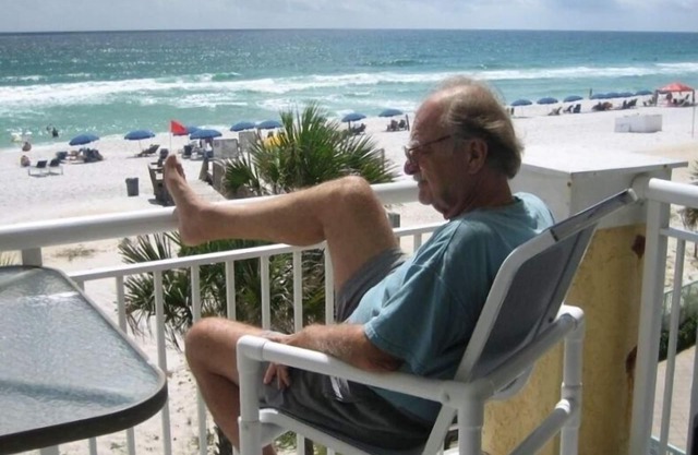 PRIME END UNIT! UNOBSTRUCTED GULF VIEWS! FREE BEACH SET UP! FREE WIFI!