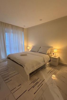 Private 1BHK Top-Floor Apartment at Ghubrah Beach