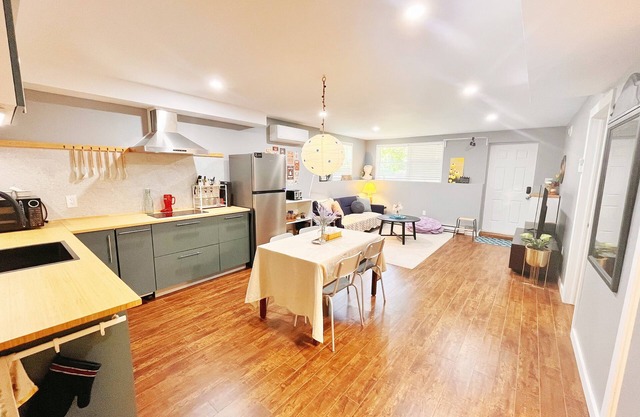 Private Basement + Self Check-in + Kids/Family + Parking