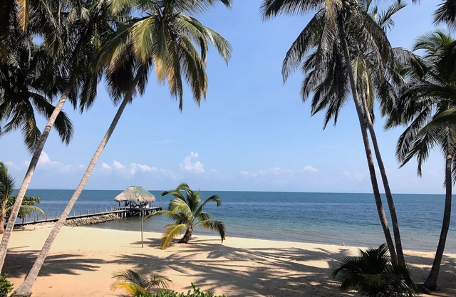 Private Beach, Dock, Kayaks, Chef, WiFi Cartagena