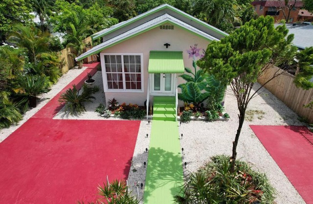 Private Botanical Villa Close to Wynwood & SOBE
