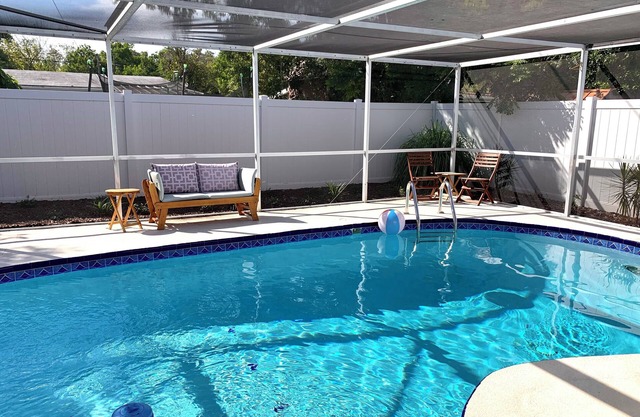 Private Fenced Backyard Oasis w/Pool, Firepit & Patio-3 King Beds & 3 Full Bath