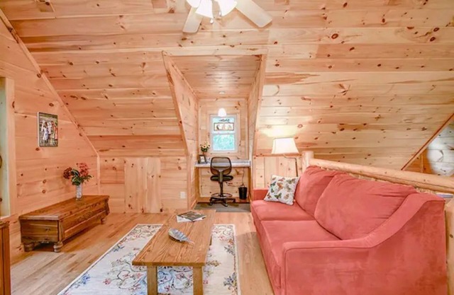 Private-Gated Community- FirePit- IndoorFireplace