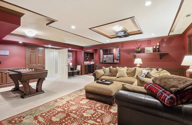 Private Guest Suite in Beautiful Kirkland, West of Market neighborhood.