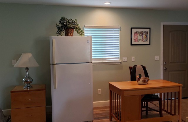 Private large studio with wrap around lanai, new and clean.