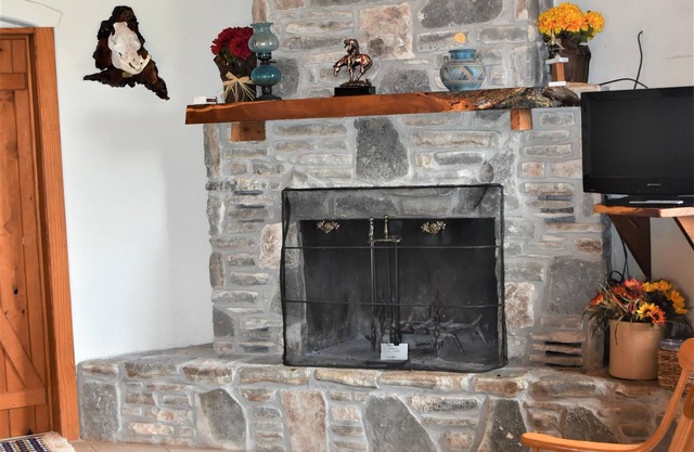 Private Maner Hacienda w/ views, 1 of Highest elevation pts, 20min to FBG