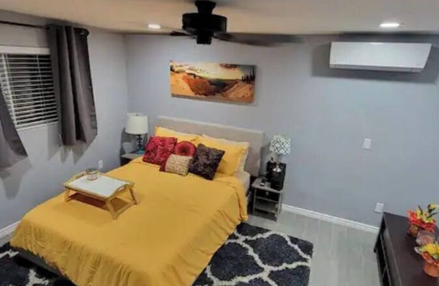 Private Master Suite - IN-ROOM MASSAGE AVAILABLE! - PETS OK