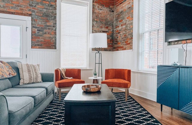 Private Patio-Downtown-Xbox S