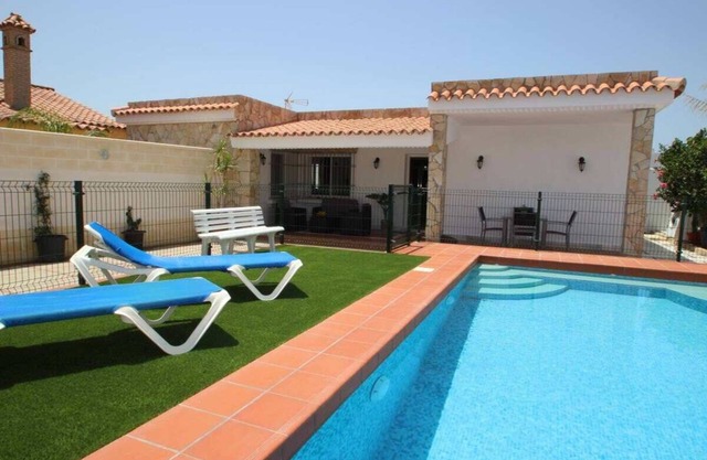 Private Pool, near to beach Fuente del Gallo, barbecue terrace, free Wifi - casa Eugenia -