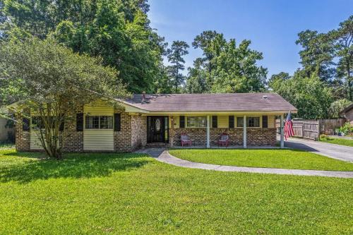 Private Pool & Fenced Yard - Sassy in the Sun