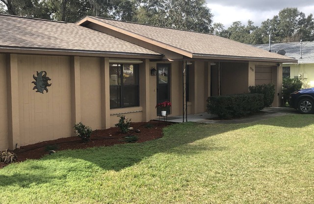 Private Ranch style house minutes from downtown