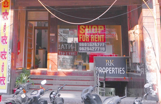 PRIVATE ROOM IN KHANPUR