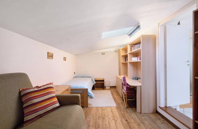Private room ‘Raffa-Ele’ with Wi-Fi and air conditioning