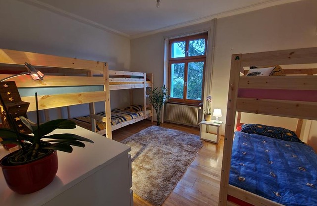 Private room with 6 beds, for groups or for family