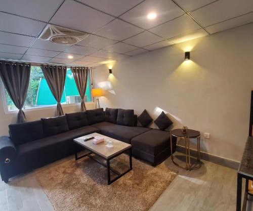 Private Suite with Private Entrance - Self Check in - F-8 - Private Parking