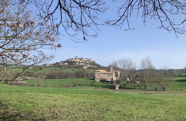 Propriete Unique Avec vue sur Cordes sur Ciel