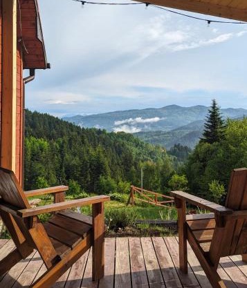 Przysiółek Flądrówka - Dom na odludziu z widokiem na Gorce i Tatry