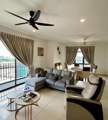 Puchong Trigon Residence Setiawalk 6-8 Pax LRT 5Mins BY Marvels Homestay