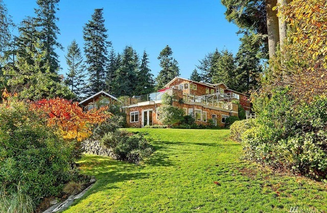 Puget Sound View Estate with sprawling yard and beach access