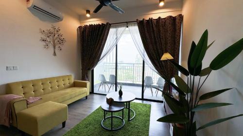 Putrajaya Antara Residence Fully Air-Con Suite Facing Beauty Lake View