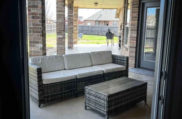 Quaint and Spacious Home with great highway access